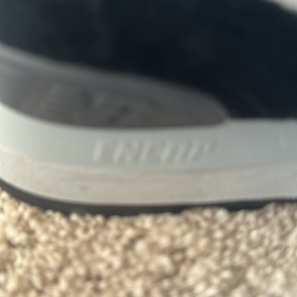 New Balance 574 tennis shoes - Picture 4 of 8